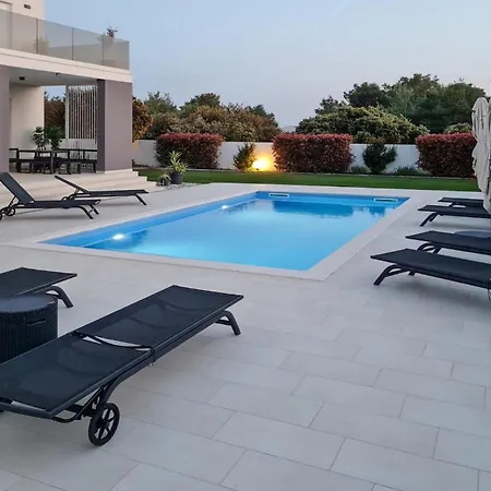 Semesterbostad Pollux *