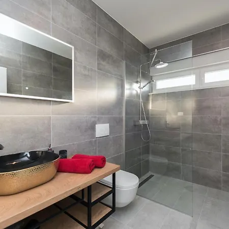 Pollux Semesterbostad *