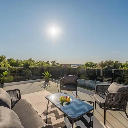 度假居 Pollux 扎达尔